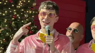 Группа Boy Throb исполнила свой хит &laquo;Finger&raquo; вживую.