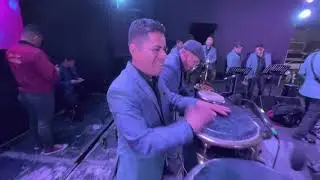 ASÍ SUENA DILBERT AGUILAR Y LA TRIBU DESDE EL ESCENARIO