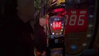 🤯 Johnny rocket run up! 💥🥊 #boxing #punchmachine #viral #reels #shorts #fyp