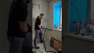 Installing an air conditioner with a cable duct throughout the apartment / Finishing installation...