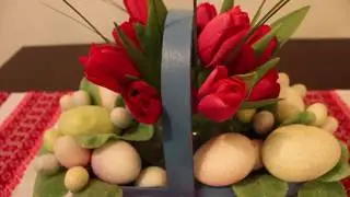 DIY project. Easter centerpiece. Rustic style.