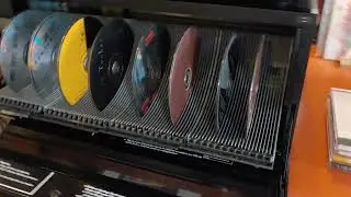 Винтажный CD-проигрыватель Pioneer CDFile на 100 дисков, выпущенный в 1995 году. Демонстрационный...