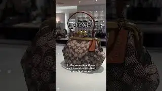 #coachretailemployee #coachny @coach  Small Kisslock in Crystal Signature DM asap! #sofiastylesme
