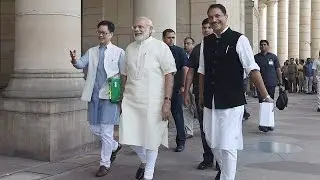 PM Modi's personal website goes live on FB's Instant Articles | Oneindia News
