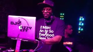 ​DJ Jazzy Jeff (@djjazzyjeff)  & Mad Skillz (@madskillz848) rockin the show  | 207 Hard Rock SD