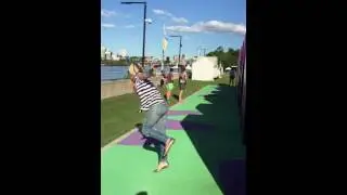 How to get off the big Brisbane sign at South Bank