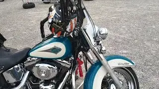 Harley-Davidson Heritage Softail Classic #shorts #motorcycle #bikes #oldschool #vintage #history