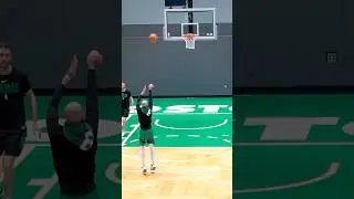 Derrick White was AUTOMATIC from three at practice