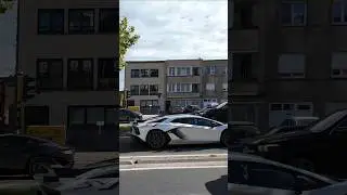 CRAZY LOUD LAMBORGHINI AVENTADOR SVJ IN KNOKKE-HEIST DESTROYS MY MICROPHONE!