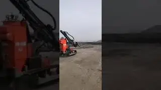 Hongwuhuan A2 rock drilling rig matching HGT550-15M diesel portable screw air compressor.