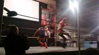 Tomer Shalom scissors kick