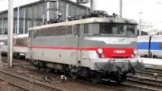 SNCF BB16000 livr&eacute;e multiservice &agrave; Paris Nord
