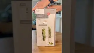@Lidl  Finds: Fresh Herb Storage Set! 🌿 Keeps herbs fresh longer with easy water refilling.
