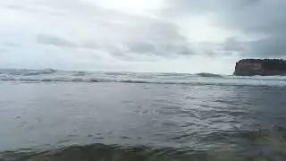 Berkh bersma kesyangn foto berdua d tepi oantai klayer pacitan