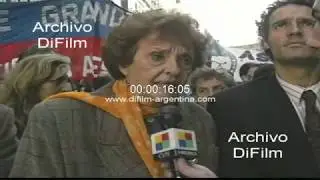 Protesta del Frepaso contra el modelo economico de Carlos Menem 1996