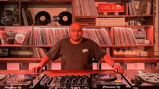 Belly B  |  Radio 1001  |  Soulful House and Garage Mix  |  30.11.23