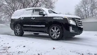 Cadillac Escalade Snow Burnout !