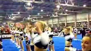 DIE Honeybees CHEERLEADER IN SOCCAFIVE ARENA IN WOLFSBURG