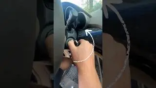 О НЕТ! Ключ зажигания и руль не поворачиваются #шорты #машины #автохаки #механик #revitauto