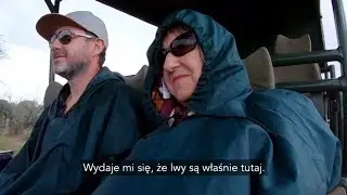 Andrzej Piaseczny z mamą przywieźli do Afryki trochę deszczu! [Starsza pani musi fiknąć]