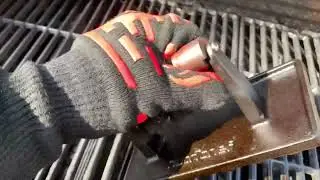 Nutrichef Cast Iron Grill Press Review, makes food contact with Grill marks