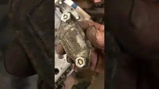 Porsche 928 alternator mounting and wiring plus oil pipes