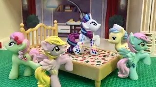 Five Little Ponies Jumping on the Bed Nursery Song | My Little Pony MLP Friendship is Magic