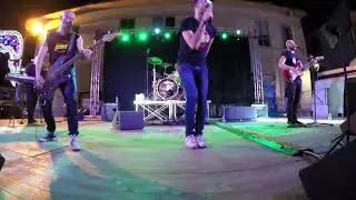 838 - Hanno ucciso l'uomo ragno - (883 Tribute Band)