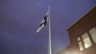 Itsenäisyyspäivän lipunnosto