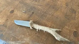 Coltello con manico in corno di cervo!