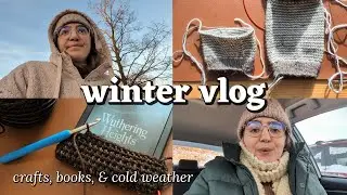 Cozy Winter Vlog ☕🧣☃️ Crochet, Knitting, & Reading at Home
