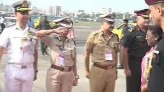 Governor C.P. Radhakrishnan saw off the President at Mumbai Airport