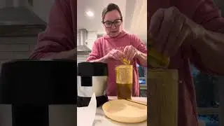 How to make ginger turmeric immunity shots