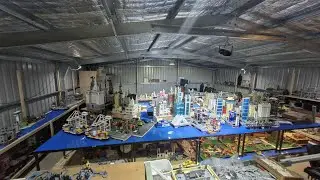 🏙️ Моя модель LEGO City стала ОГРОМНОЙ! | От Болота Бойни до поместья Уэйна