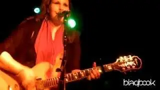 blaqbook.TV: Jessi Robertson live @ Bar Matchless