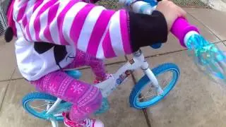 Girls 12 inch Huffy Disney Frozen Bike