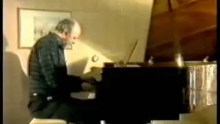 Eric Woolfson plays 
