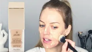 JOUER Essential High Coverage Fondation Review:Demo for ACNE:TEXTURED, OILY Skin