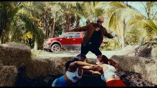 CHOW LEE - B2A (BELT 2 ASS) [OFFICIAL VIDEO]