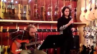 Erik Ivarsson & Hannah Shermis at No1 Guitarshop- Musik i Butik I