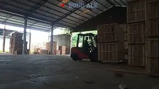 loading unloading pallets barecore