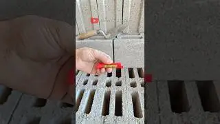 🤩 K&uuml;&ccedil;&uuml;k terazi ile ilk sıra duvar &ouml;rme kolaylığı #brick #wall #work #building #shorts #howto #diy