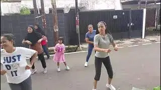 Mantaaaapsss Semangat nya 🔥🔥🔥🔥 aero lapangan simple . Mudah di ikuti