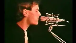 KRAFTWERK - Radioaktivität/Radioactivity (Official Video 1975)