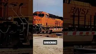 EMPORIA KANSAS TRAIN WATCHING NEAR THE RAILYARD! NON STOP BNSF TRAINS! #shorts #railway #train