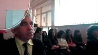 В центре 