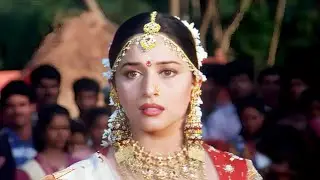 मैंने तुमसे कभी झूट नहीं बोला था सोमैन बाबू - Madhuri DIxit Emotional Scene