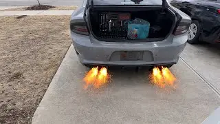 I PUT CATLESS MIDPIPES ON MY SCAT PACK