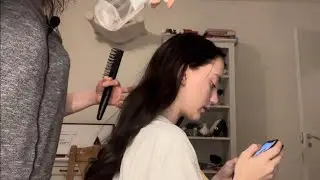 [ASMR] Mum Plays With My Hair (hair brushing, water spray etc)