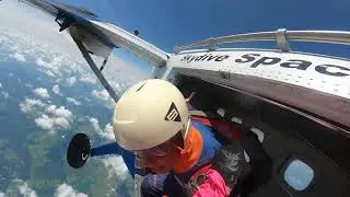 Indian pilot and skydiver in America having fun!